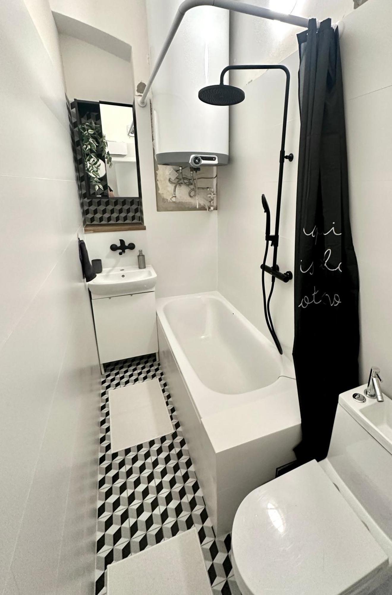 Location In Prague! 4 Bedrooms And Super Host! * Praga