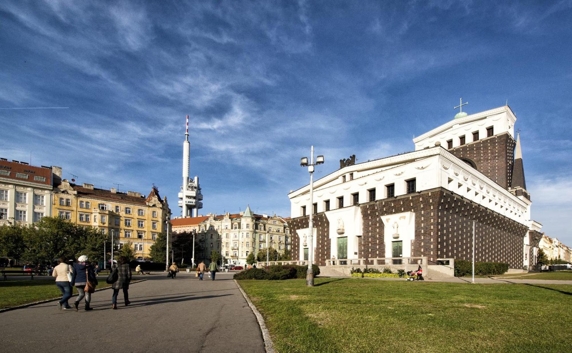 Apartamento Location In Prague! 4 Bedrooms And Super Host! *